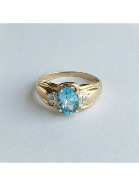 Swiss Blue Topaz Diamond 10k Gold Ring size 7 🆕